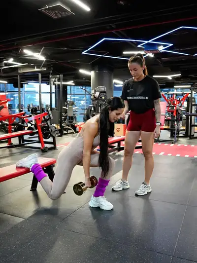 Single-leg deadlift coaching
